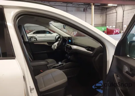 2022 Ford Escape Se из США, поврежденный, VIN 1FMCU9G60NUB56373